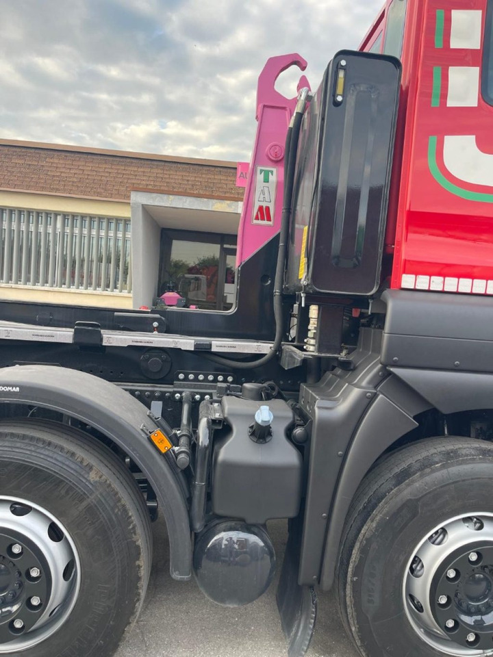 MAN TGS 41.480 SCARRABILE - Pacēlājs ar āķi: foto 4 MAN TGS 41.480 SCARRABILE - Pacēlājs ar āķi: foto 4
