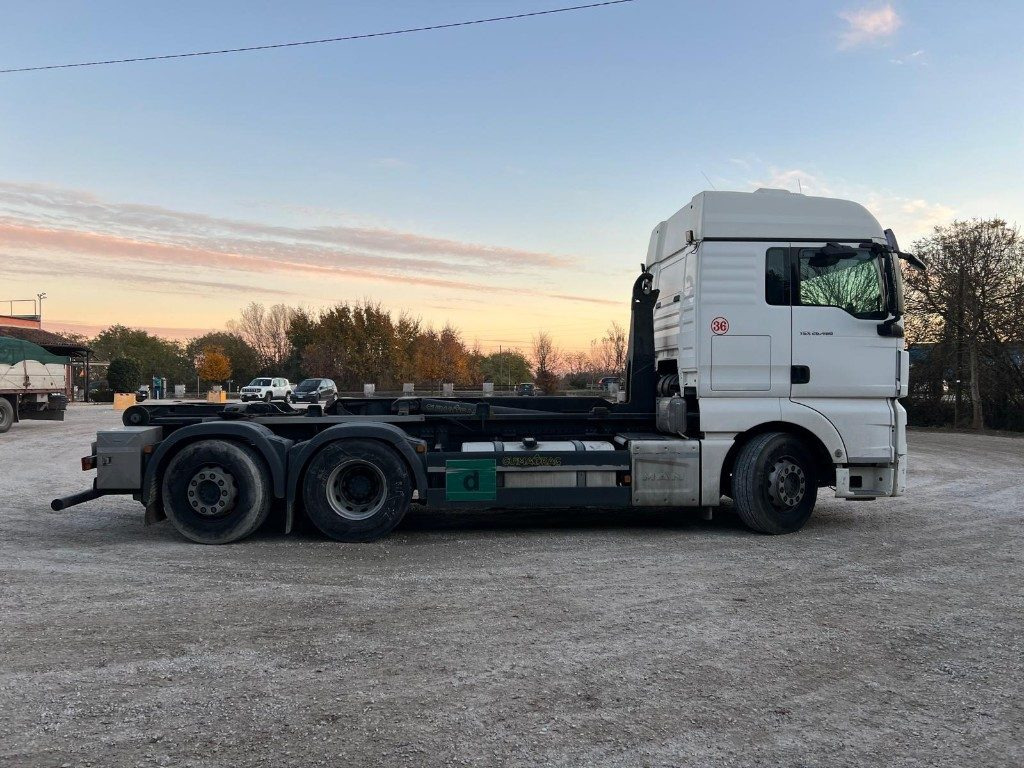 MAN TGX 26.480 USATO SCARRABILE - Pacēlājs ar āķi: foto 5 MAN TGX 26.480 USATO SCARRABILE - Pacēlājs ar āķi: foto 5
