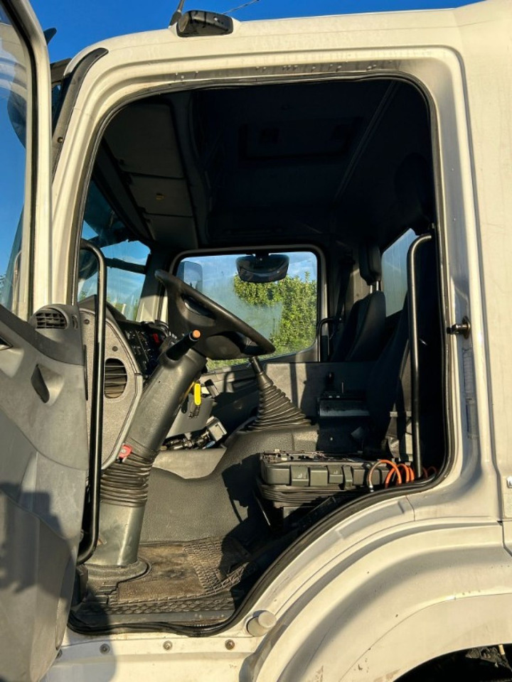 MERCEDES-BENZ MERCEDES 2533 SCARRABILE - Pacēlājs ar āķi: foto 5 MERCEDES-BENZ MERCEDES 2533 SCARRABILE - Pacēlājs ar āķi: foto 5