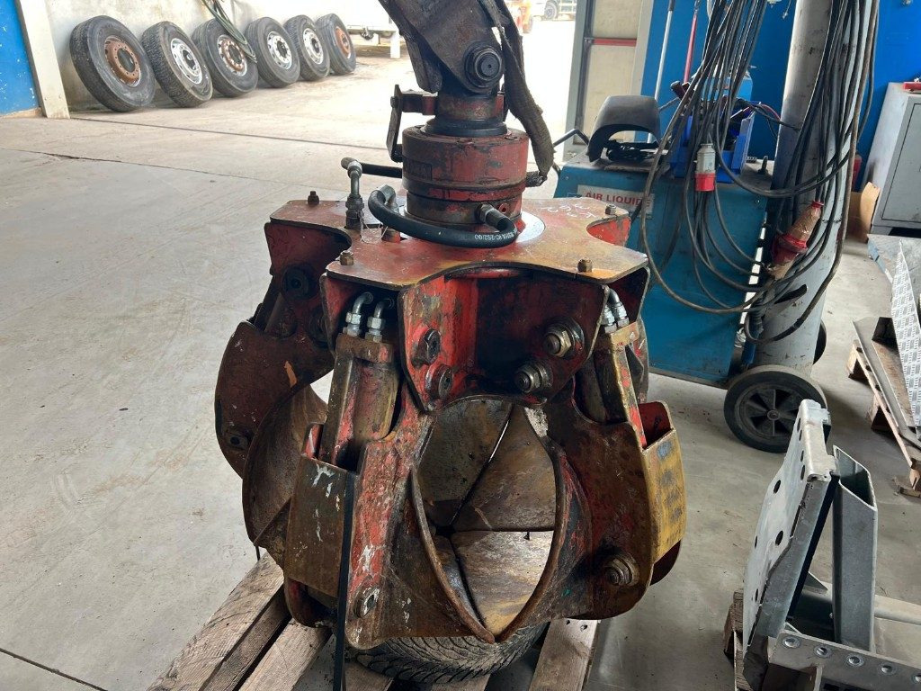 POLIPO USATO ROZZI A 5 PALE - Greiferi: foto 2 POLIPO USATO ROZZI A 5 PALE - Greiferi: foto 2