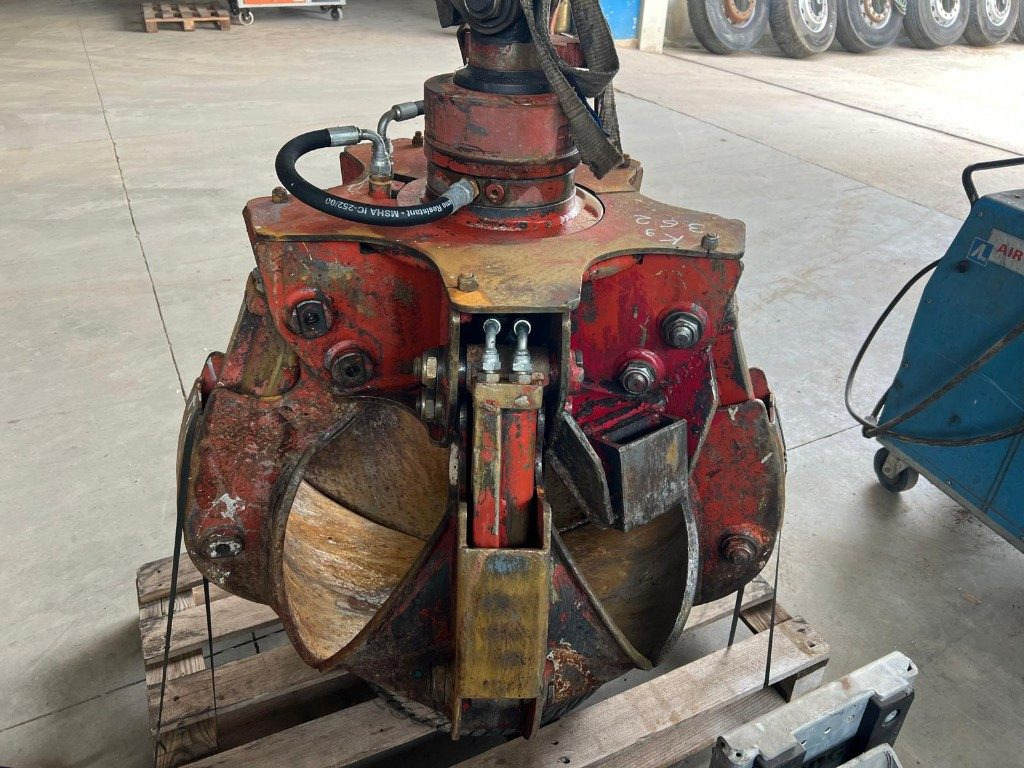 POLIPO USATO ROZZI A 5 PALE - Greiferi: foto 3 POLIPO USATO ROZZI A 5 PALE - Greiferi: foto 3