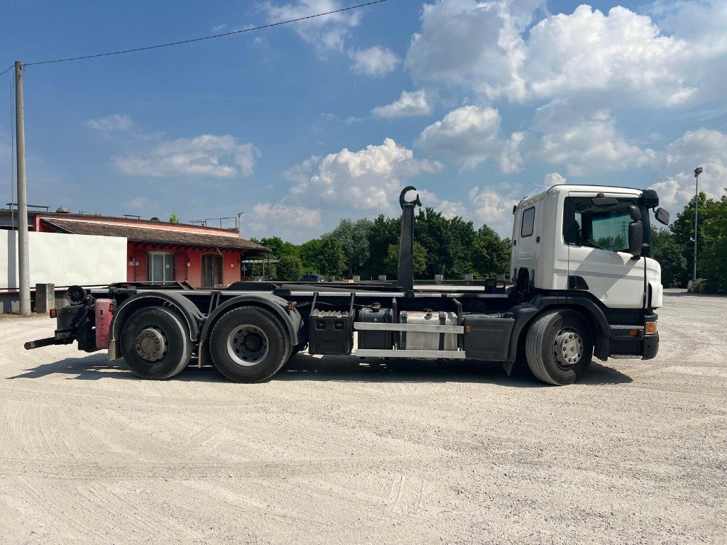 SCANIA P380 SCARRABILE - Pacēlājs ar āķi: foto 5 SCANIA P380 SCARRABILE - Pacēlājs ar āķi: foto 5