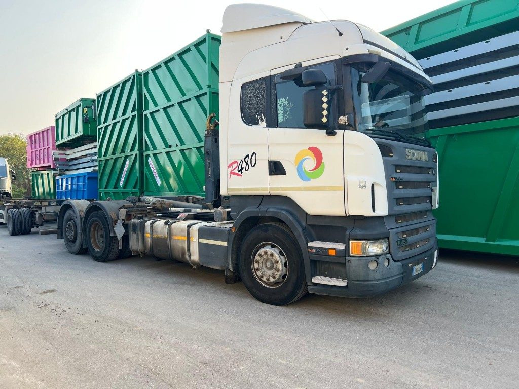 SCANIA R480 USATO SCARRABILE 6X2 - Pacēlājs ar āķi: foto 2 SCANIA R480 USATO SCARRABILE 6X2 - Pacēlājs ar āķi: foto 2