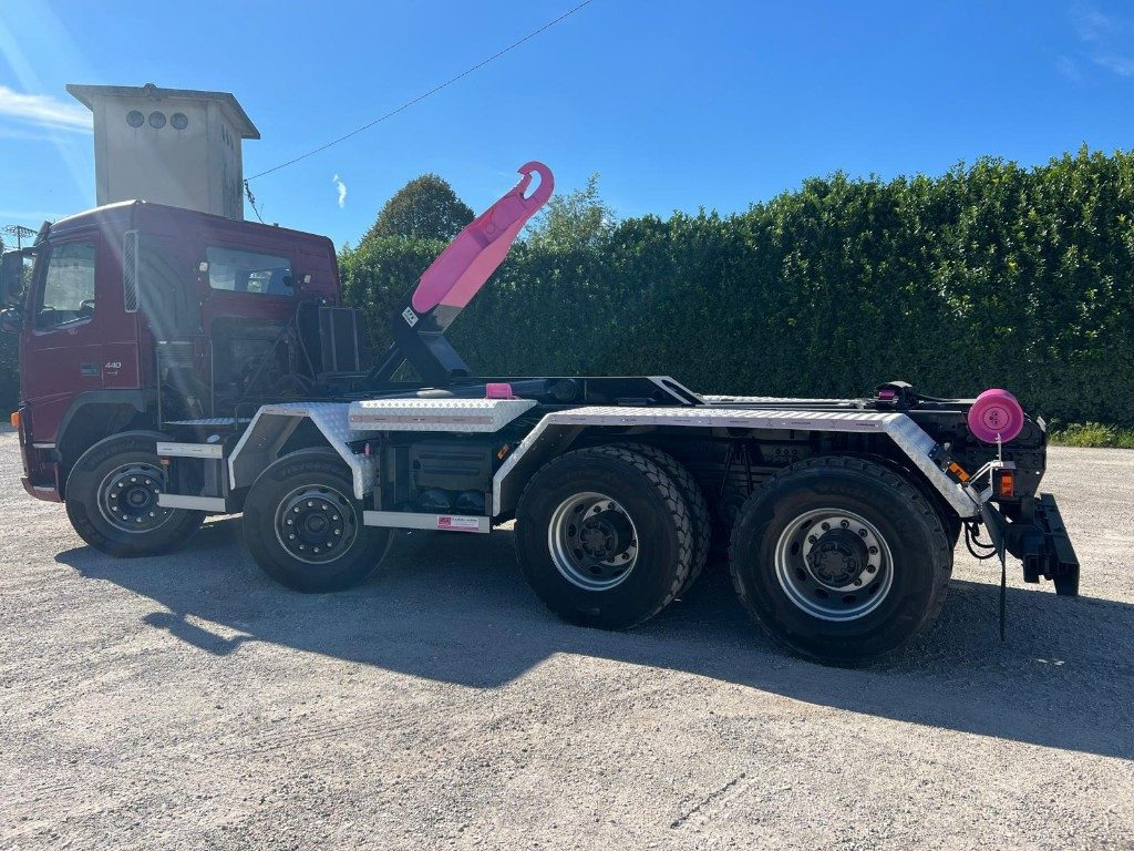 VOLVO FM440 SCARRABILE BALESTRATO - Pacēlājs ar āķi: foto 3 VOLVO FM440 SCARRABILE BALESTRATO - Pacēlājs ar āķi: foto 3