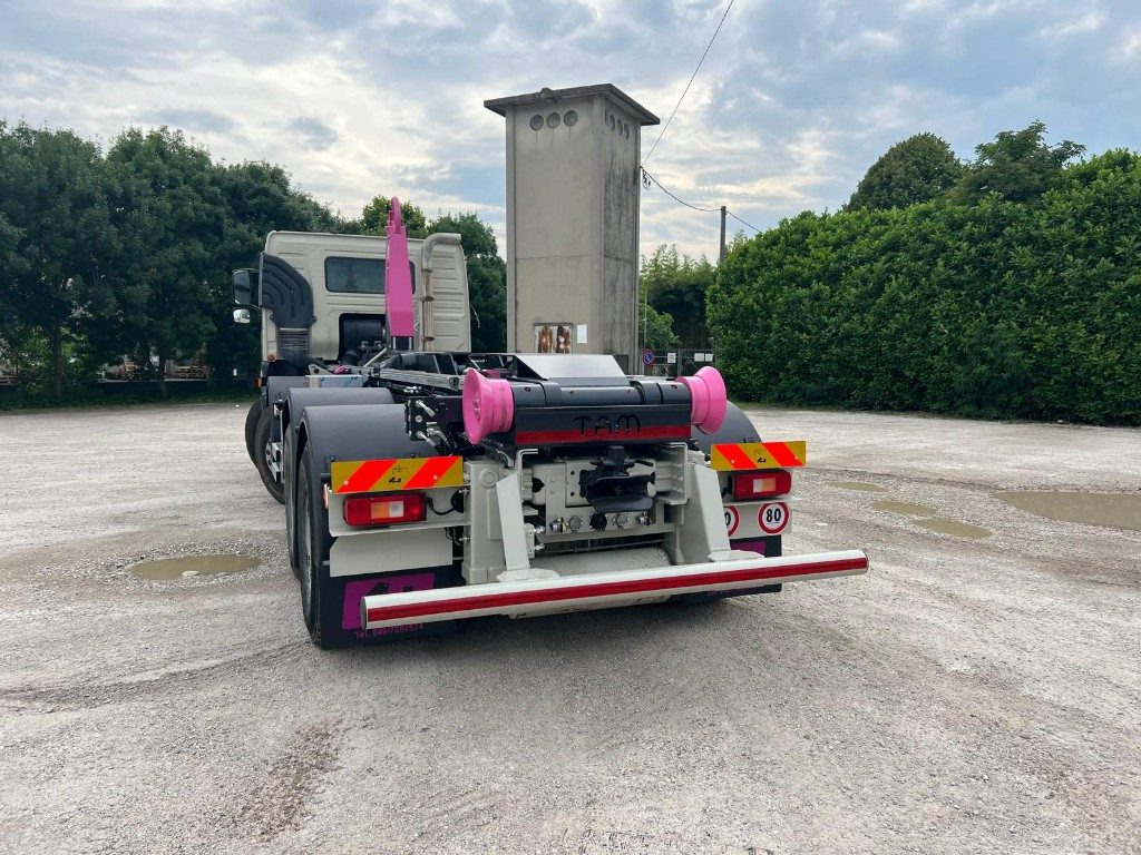 VOLVO FM480 SCARRABILE 8X4 - Pacēlājs ar āķi: foto 4 VOLVO FM480 SCARRABILE 8X4 - Pacēlājs ar āķi: foto 4