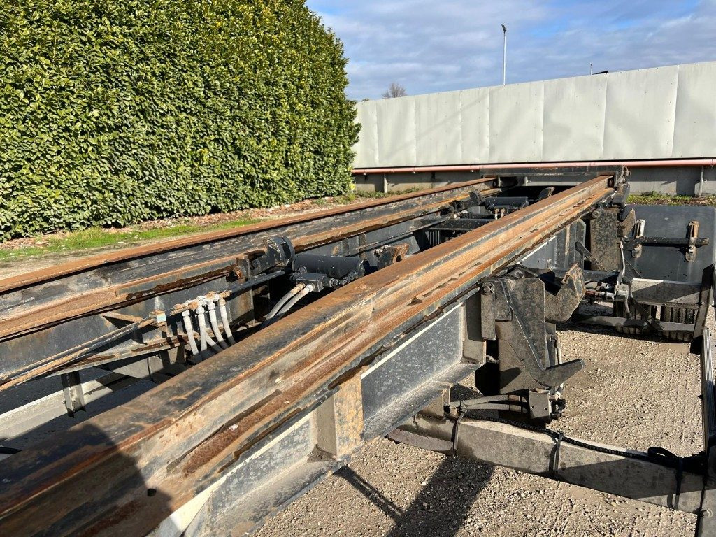 ZORZI RIMORCHIO SCARRABILE ZORZI 20R070 PNEUMATICO - Multilift/ Būvgružu konteinera piekabe: foto 3 ZORZI RIMORCHIO SCARRABILE ZORZI 20R070 PNEUMATICO - Multilift/ Būvgružu konteinera piekabe: foto 3