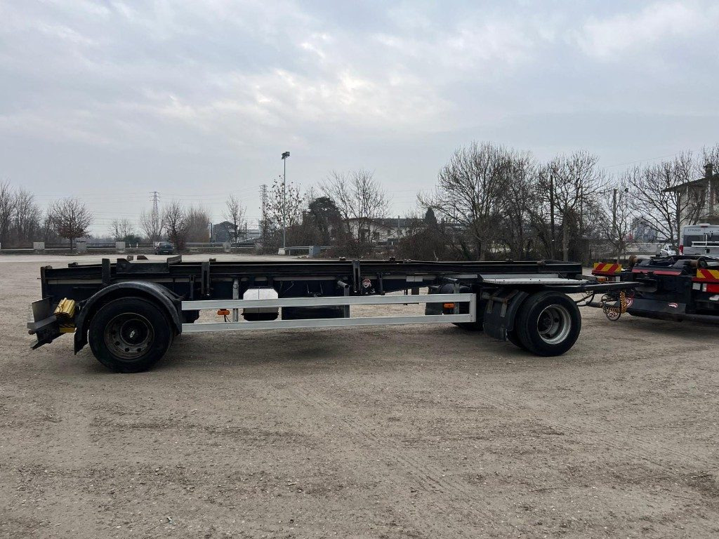 ZORZI RIMORCHIO SCARRABILE ZORZI 20R070 PNEUMATICO - Multilift/ Būvgružu konteinera piekabe: foto 5 ZORZI RIMORCHIO SCARRABILE ZORZI 20R070 PNEUMATICO - Multilift/ Būvgružu konteinera piekabe: foto 5