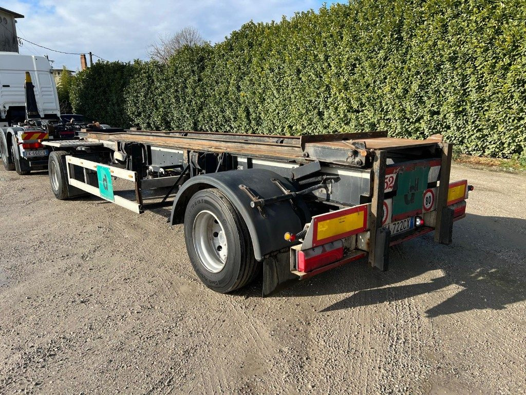 ZORZI RIMORCHIO SCARRABILE ZORZI 20R070 PNEUMATICO - Multilift/ Būvgružu konteinera piekabe: foto 1 ZORZI RIMORCHIO SCARRABILE ZORZI 20R070 PNEUMATICO - Multilift/ Būvgružu konteinera piekabe: foto 1