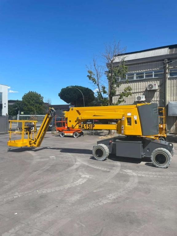 Haulotte HA15IP - Izlices pacēlājs: foto 2 Haulotte HA15IP - Izlices pacēlājs: foto 2