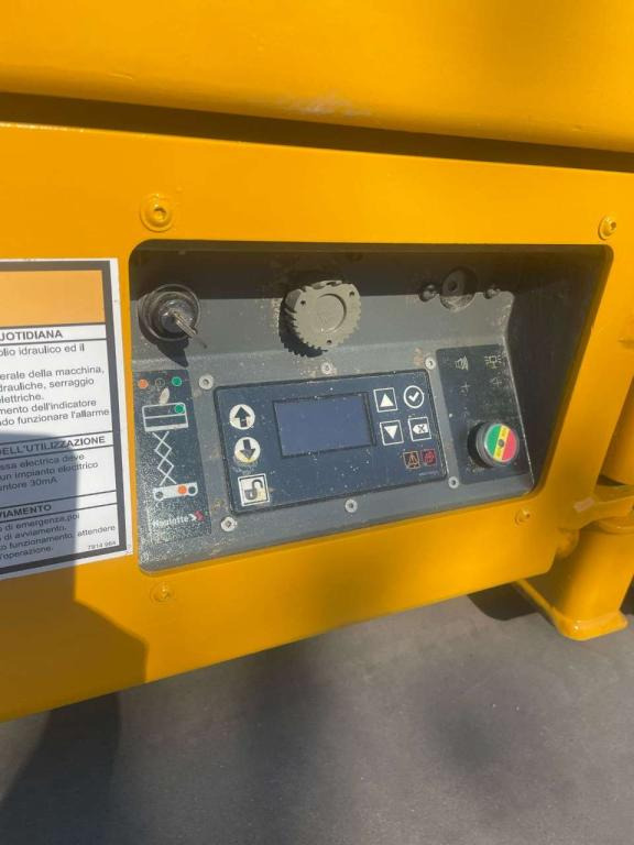 Haulotte OPTIMUM 8AC - Šķērveida pacēlājs: foto 4 Haulotte OPTIMUM 8AC - Šķērveida pacēlājs: foto 4