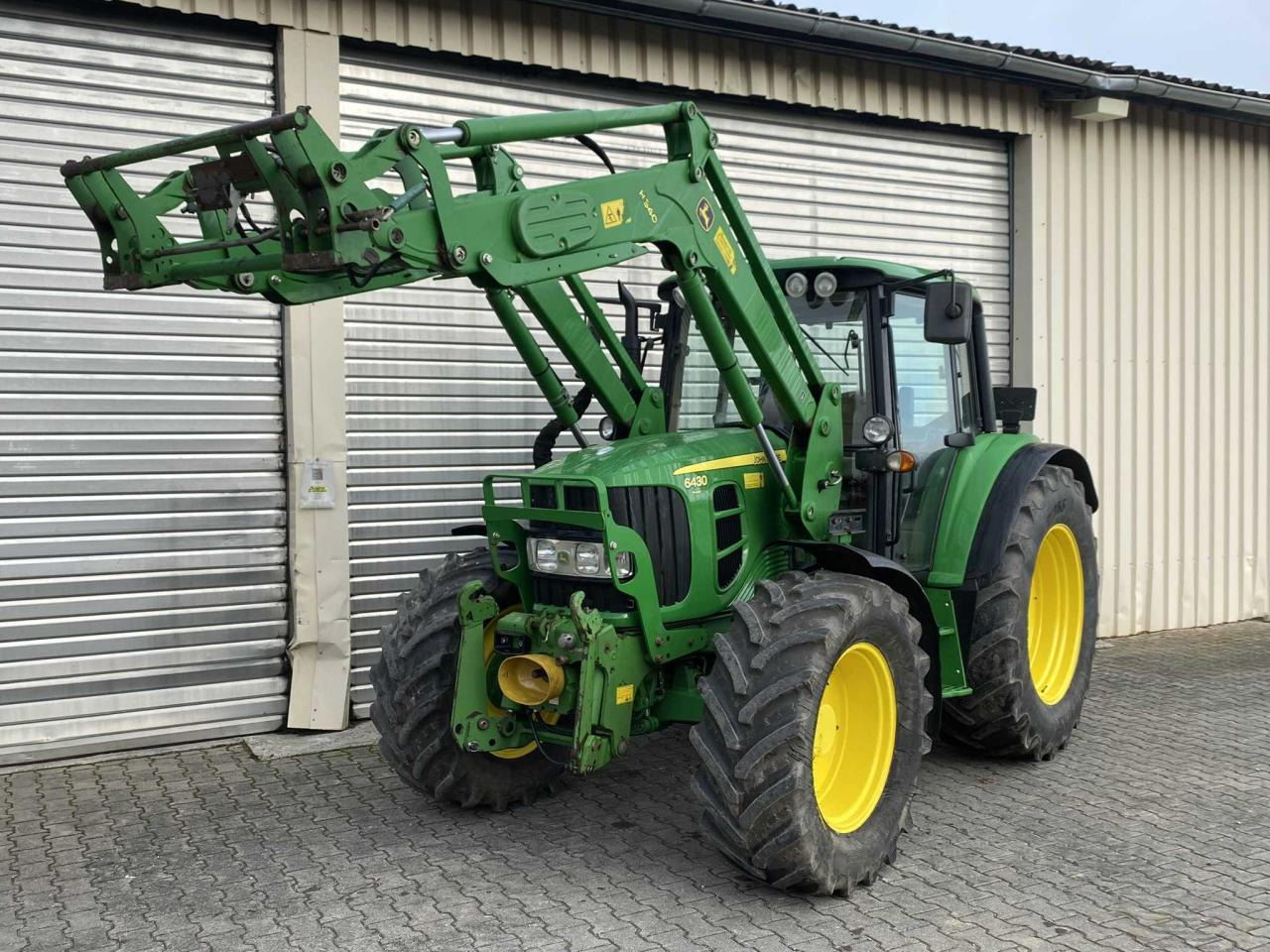 John Deere 6430 Premium - Traktors: foto 3 John Deere 6430 Premium - Traktors: foto 3