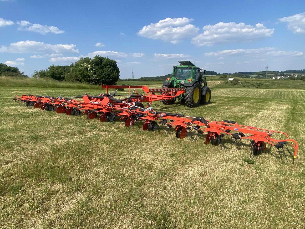 Kuhn GF13003T - Vālotājs/ Ārdītājs: foto 4 Kuhn GF13003T - Vālotājs/ Ārdītājs: foto 4