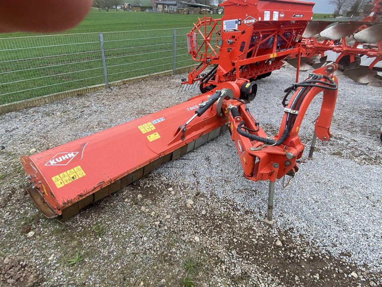 Kuhn TBES 262 - Pļaujmašīna-smalcinātājs: foto 2 Kuhn TBES 262 - Pļaujmašīna-smalcinātājs: foto 2