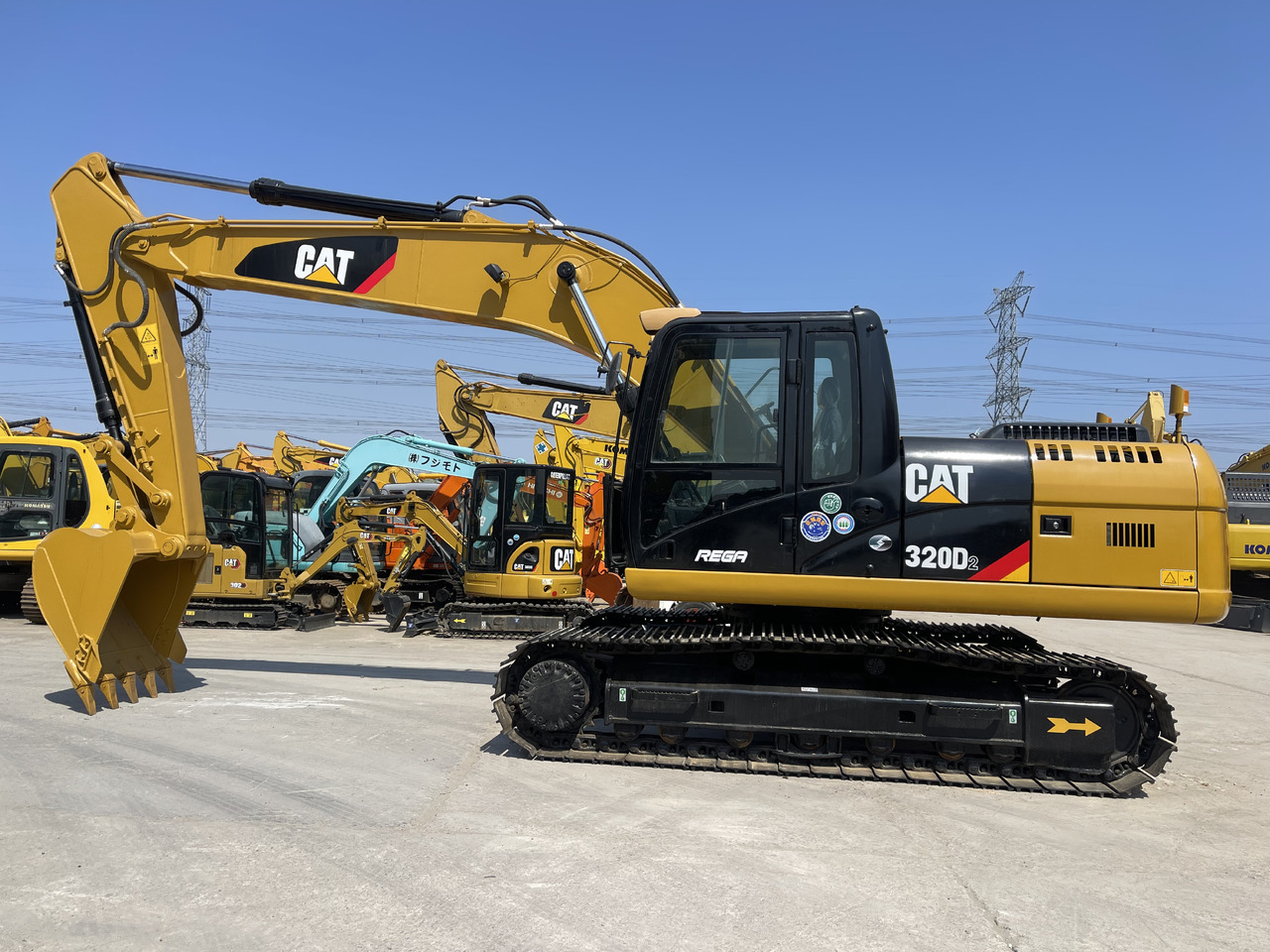 CATERPILLAR CAT 320D - Kāpurķēžu ekskavators: foto 2 CATERPILLAR CAT 320D - Kāpurķēžu ekskavators: foto 2