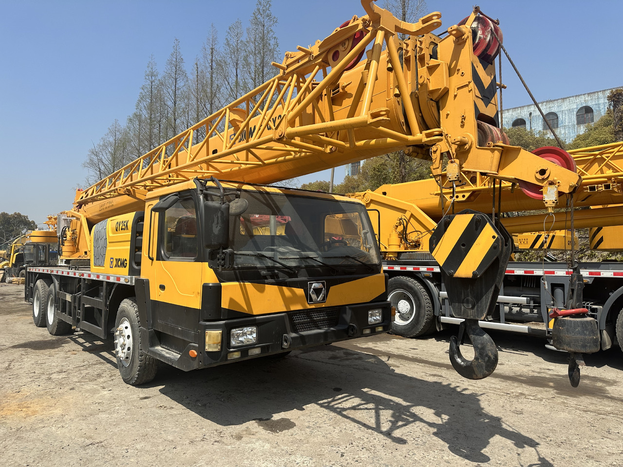 XCMG QY25K 25 ton truck crane - Autoceltnis: foto 2 XCMG QY25K 25 ton truck crane - Autoceltnis: foto 2