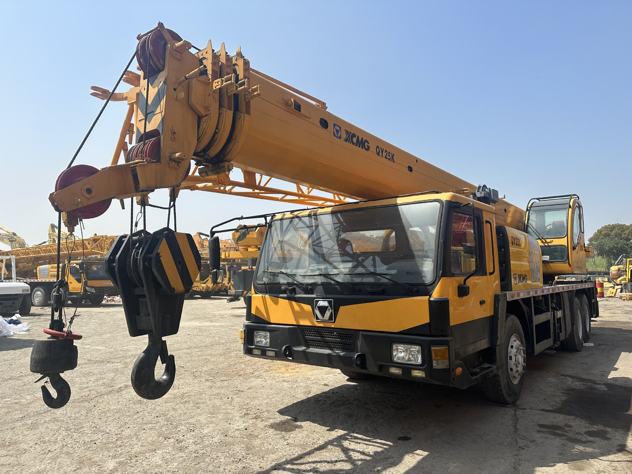 XCMG QY25K 25 ton truck crane - Autoceltnis: foto 1 XCMG QY25K 25 ton truck crane - Autoceltnis: foto 1