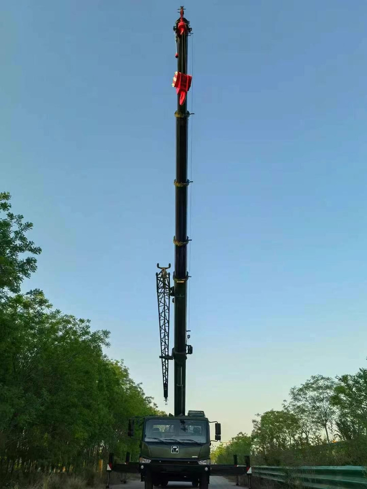 Autoceltnis XCMG QY25K5-1 25 ton truck crane: foto 10
