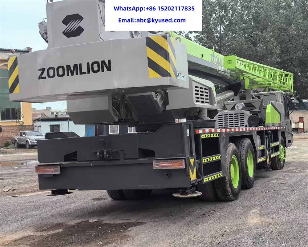 ZOOMLION ZTC300V 30ton - Autoceltnis: foto 3 ZOOMLION ZTC300V 30ton - Autoceltnis: foto 3