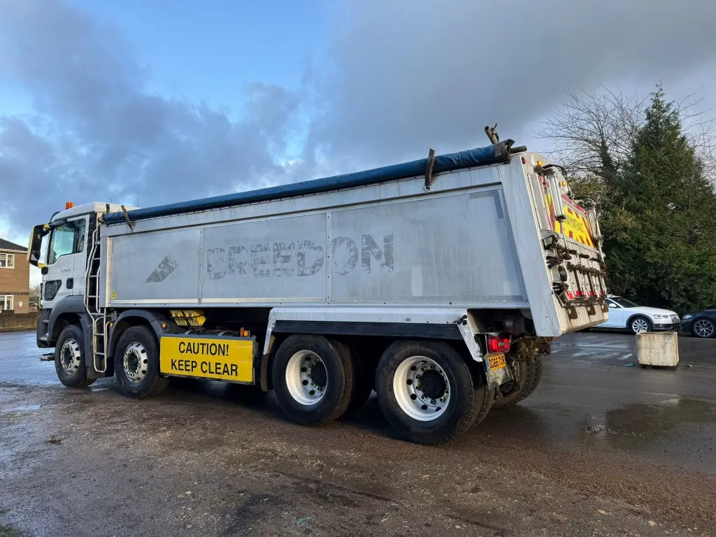 MAN TGS 32.400 Tipper 8x4 - RHD - Kravas automašīna pašizgāzējs: foto 5 MAN TGS 32.400 Tipper 8x4 - RHD - Kravas automašīna pašizgāzējs: foto 5