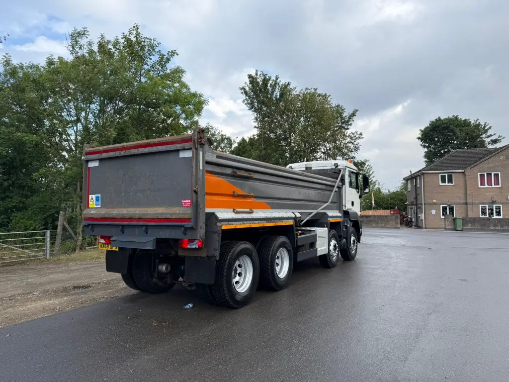MAN TGS 35.420 8x4 Tipper (UFG) - Kravas automašīna pašizgāzējs: foto 2 MAN TGS 35.420 8x4 Tipper (UFG) - Kravas automašīna pašizgāzējs: foto 2