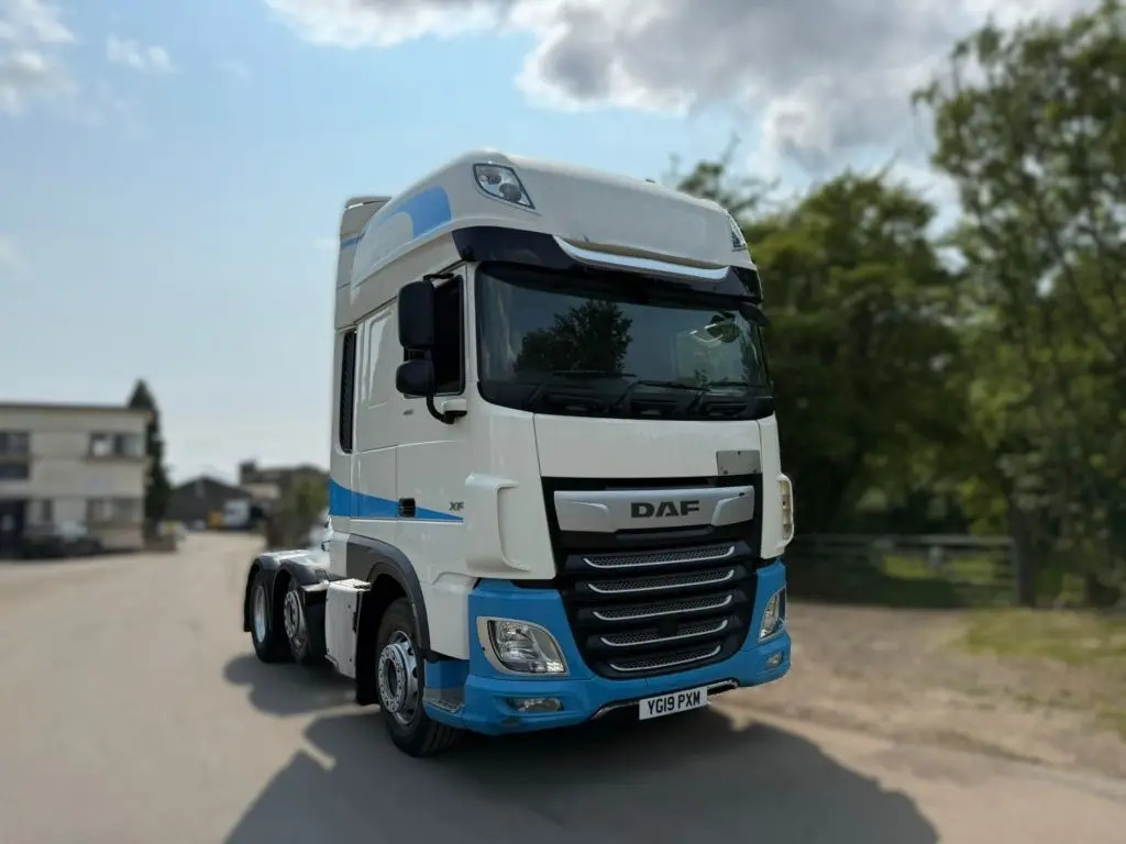 DAF XF 106 6x2 - RHD (PXM) - Vilcējs: foto 1 DAF XF 106 6x2 - RHD (PXM) - Vilcējs: foto 1