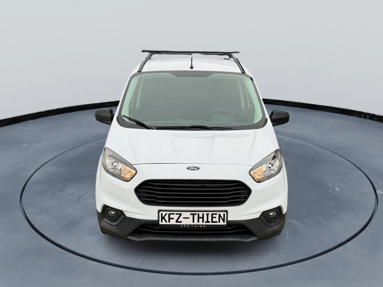 Ford Transit Courier | Klimaanlage, Flexsitz - Mazs furgons: foto 2 Ford Transit Courier | Klimaanlage, Flexsitz - Mazs furgons: foto 2