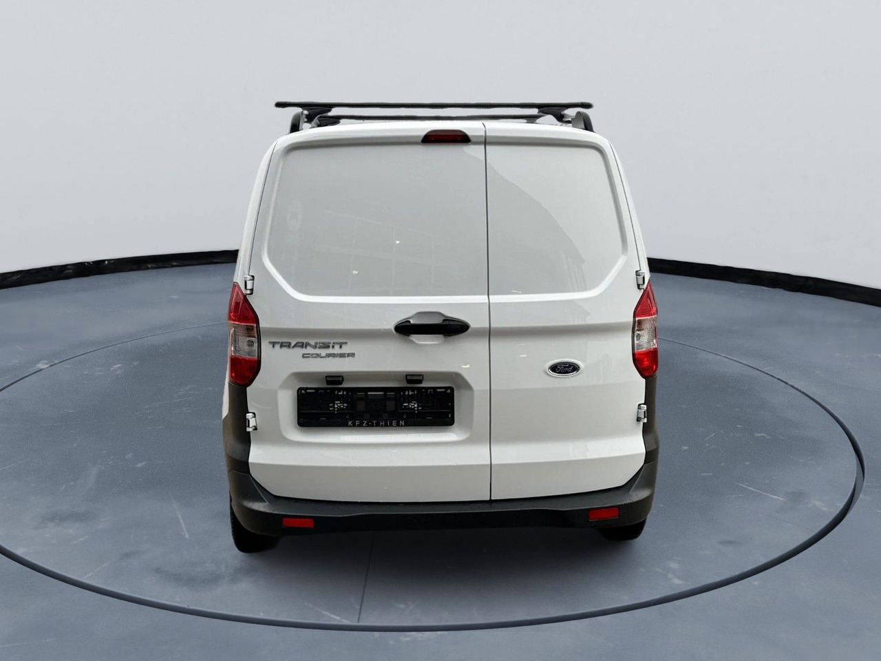 Ford Transit Courier | Klimaanlage, Flexsitz - Mazs furgons: foto 5 Ford Transit Courier | Klimaanlage, Flexsitz - Mazs furgons: foto 5