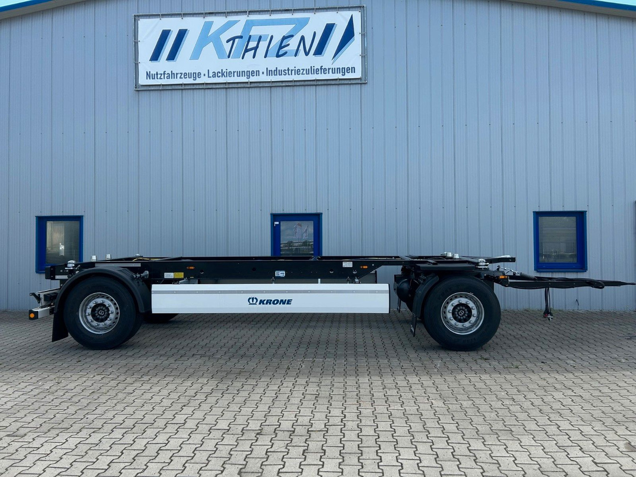 Krone AZW 18 eL3B9 22,5" BDF Box Carrier Neufahrzeug - Piekabe noņemamā virsbūve/ Konteineru vedējs: foto 1 Krone AZW 18 eL3B9 22,5" BDF Box Carrier Neufahrzeug - Piekabe noņemamā virsbūve/ Konteineru vedējs: foto 1