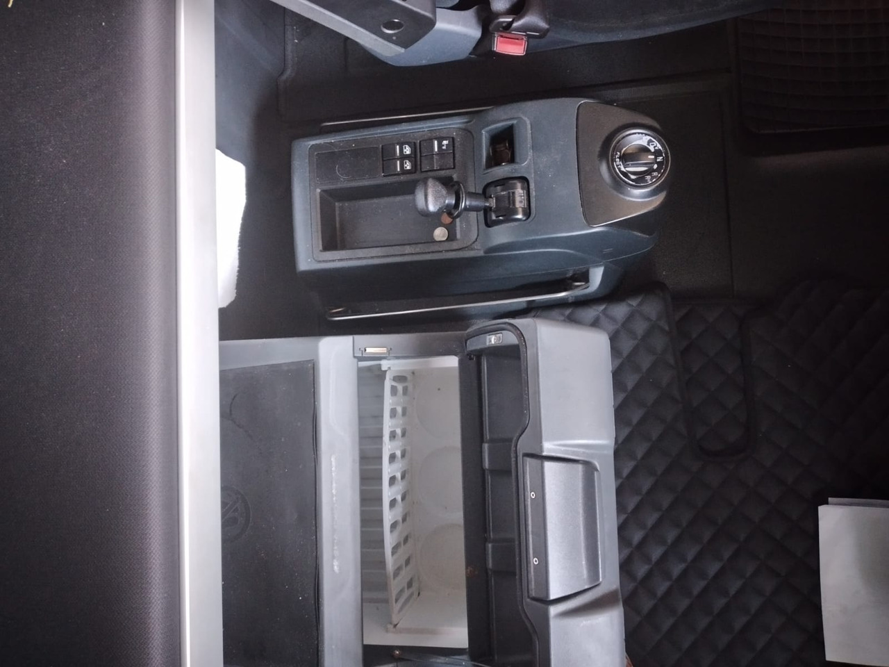 FORD F-MAX - Vilcējs: foto 4 FORD F-MAX - Vilcējs: foto 4