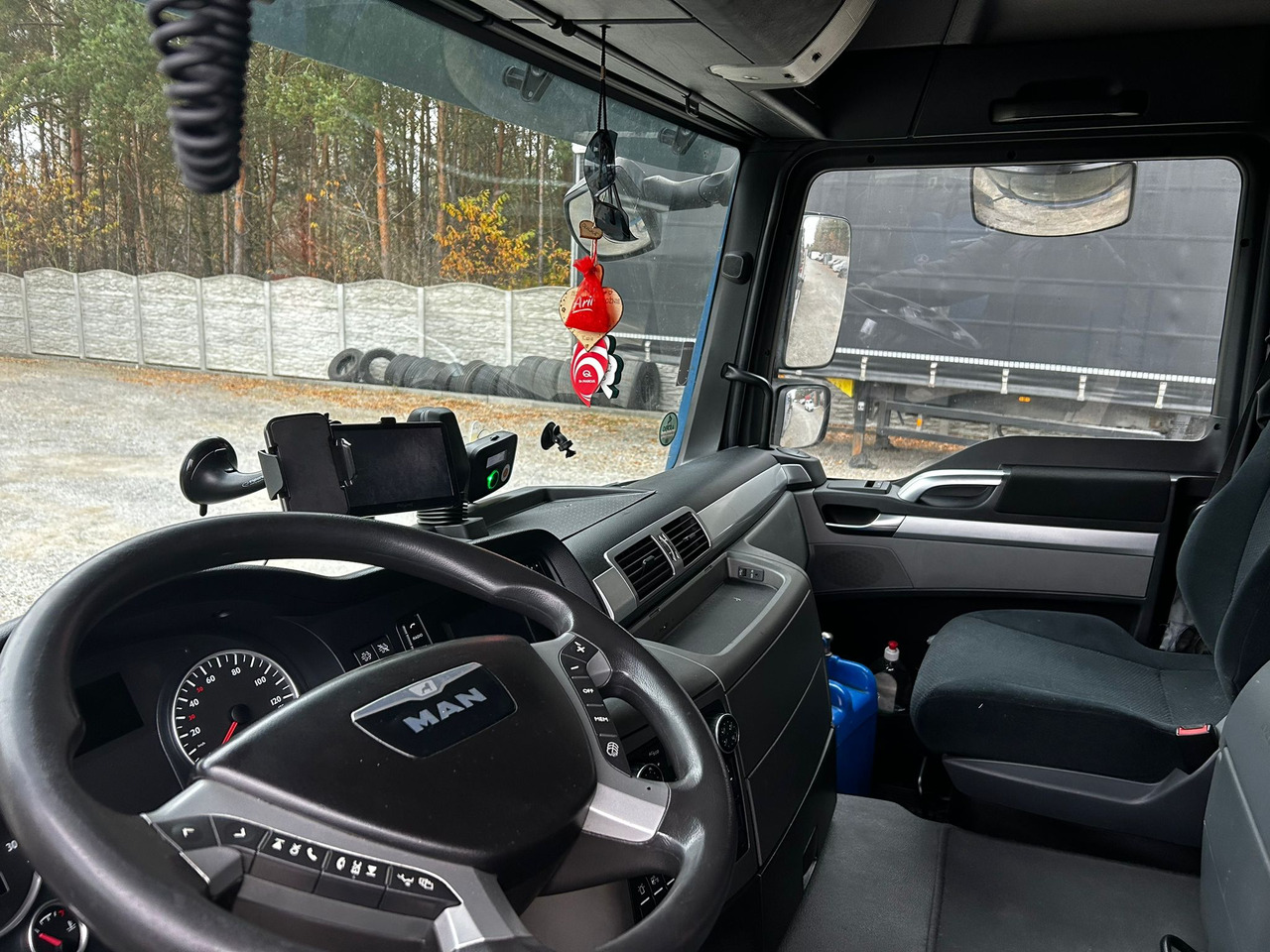 MAN TGL - Kravas automašīna: foto 4 MAN TGL - Kravas automašīna: foto 4
