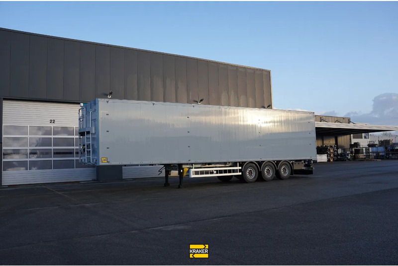 Kraker K-Force Fifth wheel 1250mm 90cbm 3 in stock - Puspiekabe kustīgās grīdas: foto 1 Kraker K-Force Fifth wheel 1250mm 90cbm 3 in stock - Puspiekabe kustīgās grīdas: foto 1