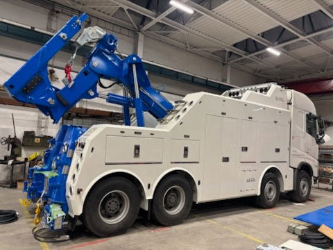 Volvo FH NEW ER4120 4 winches Volvo FH 540 8x4 WB5,6 - Auto evakuators: foto 5 Volvo FH NEW ER4120 4 winches Volvo FH 540 8x4 WB5,6 - Auto evakuators: foto 5