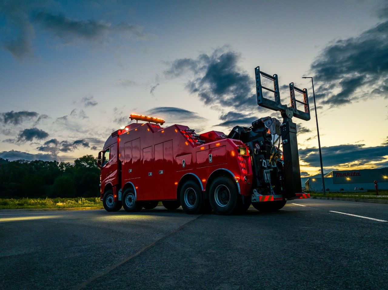 Volvo FH NEW ER4120 5 winches T-REX Volvo FH 540 8x4 WB6,0 White - Auto evakuators: foto 4 Volvo FH NEW ER4120 5 winches T-REX Volvo FH 540 8x4 WB6,0 White - Auto evakuators: foto 4