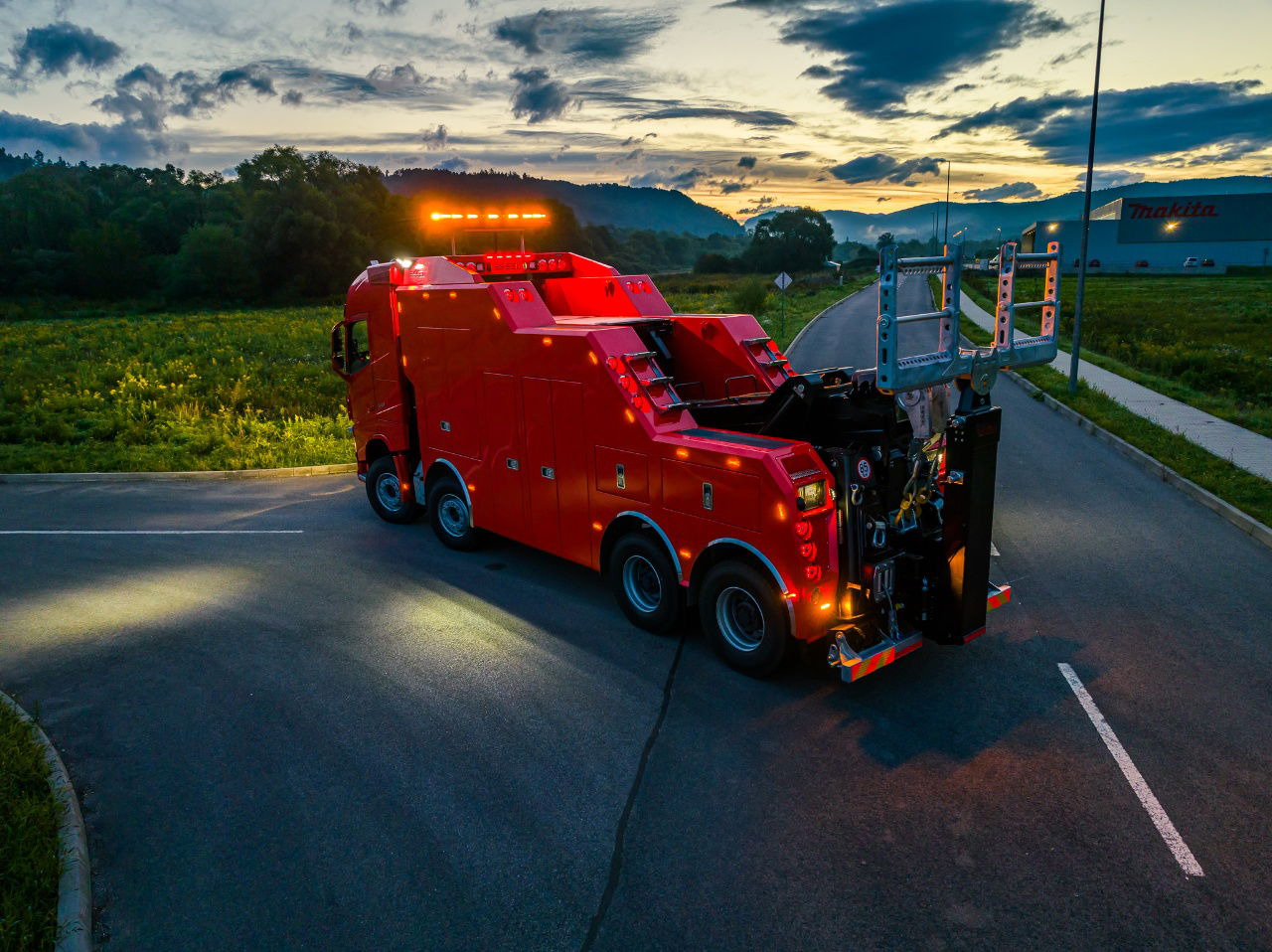 Volvo FH NEW ER4120 5 winches T-REX Volvo FH 540 8x4 WB6,0 White - Auto evakuators: foto 3 Volvo FH NEW ER4120 5 winches T-REX Volvo FH 540 8x4 WB6,0 White - Auto evakuators: foto 3