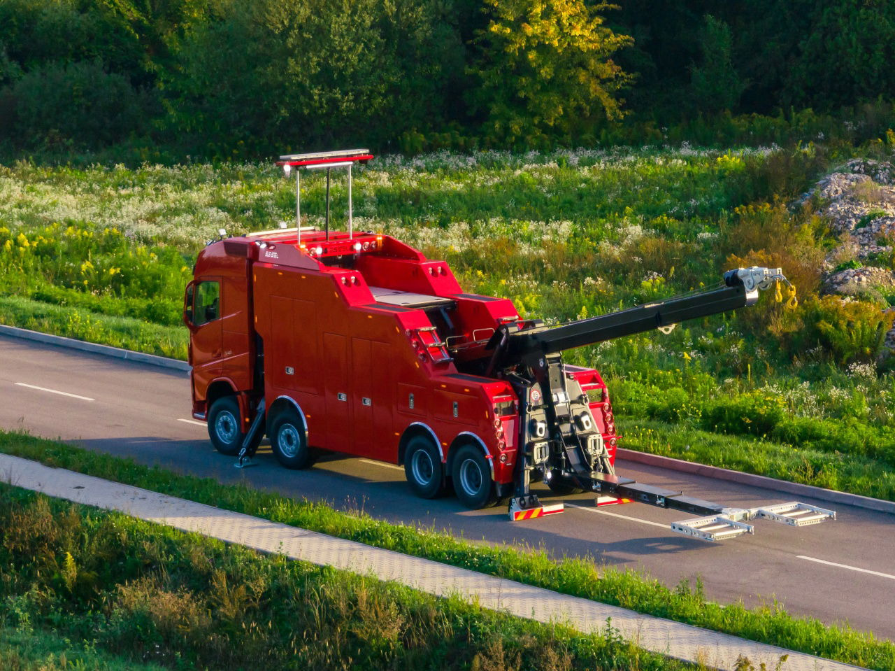 Volvo FH NEW ER4120 5 winches T-REX Volvo FH 540 8x4 WB6,0 White - Auto evakuators: foto 2 Volvo FH NEW ER4120 5 winches T-REX Volvo FH 540 8x4 WB6,0 White - Auto evakuators: foto 2