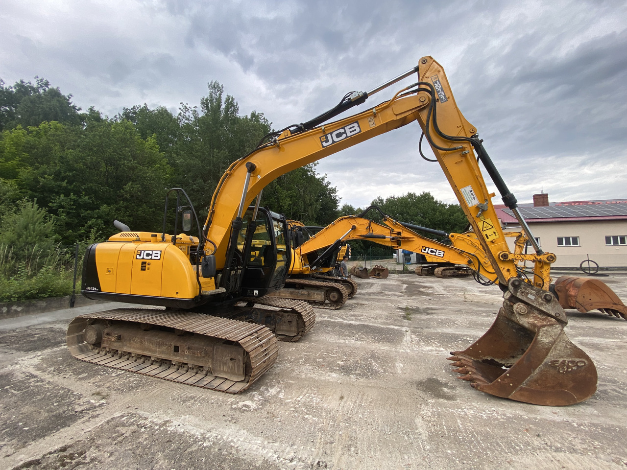 JCB JS131 - Kāpurķēžu ekskavators: foto 2 JCB JS131 - Kāpurķēžu ekskavators: foto 2