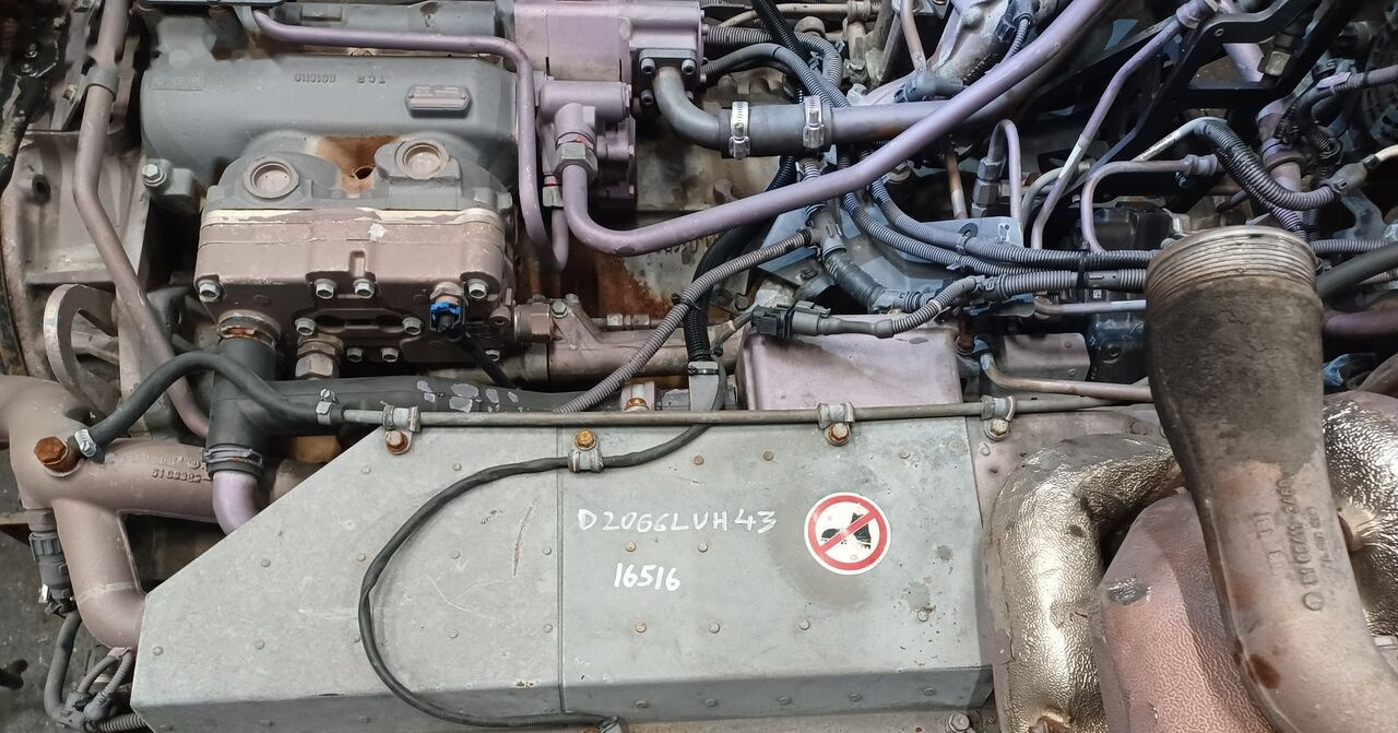 MAN D2066 LUH43 MAN BUS: Neoplan, Lions City, Lionґs Regio, Lions Coach - Dzinējs - Autobuss: foto 4 MAN D2066 LUH43 MAN BUS: Neoplan, Lions City, Lionґs Regio, Lions Coach - Dzinējs - Autobuss: foto 4