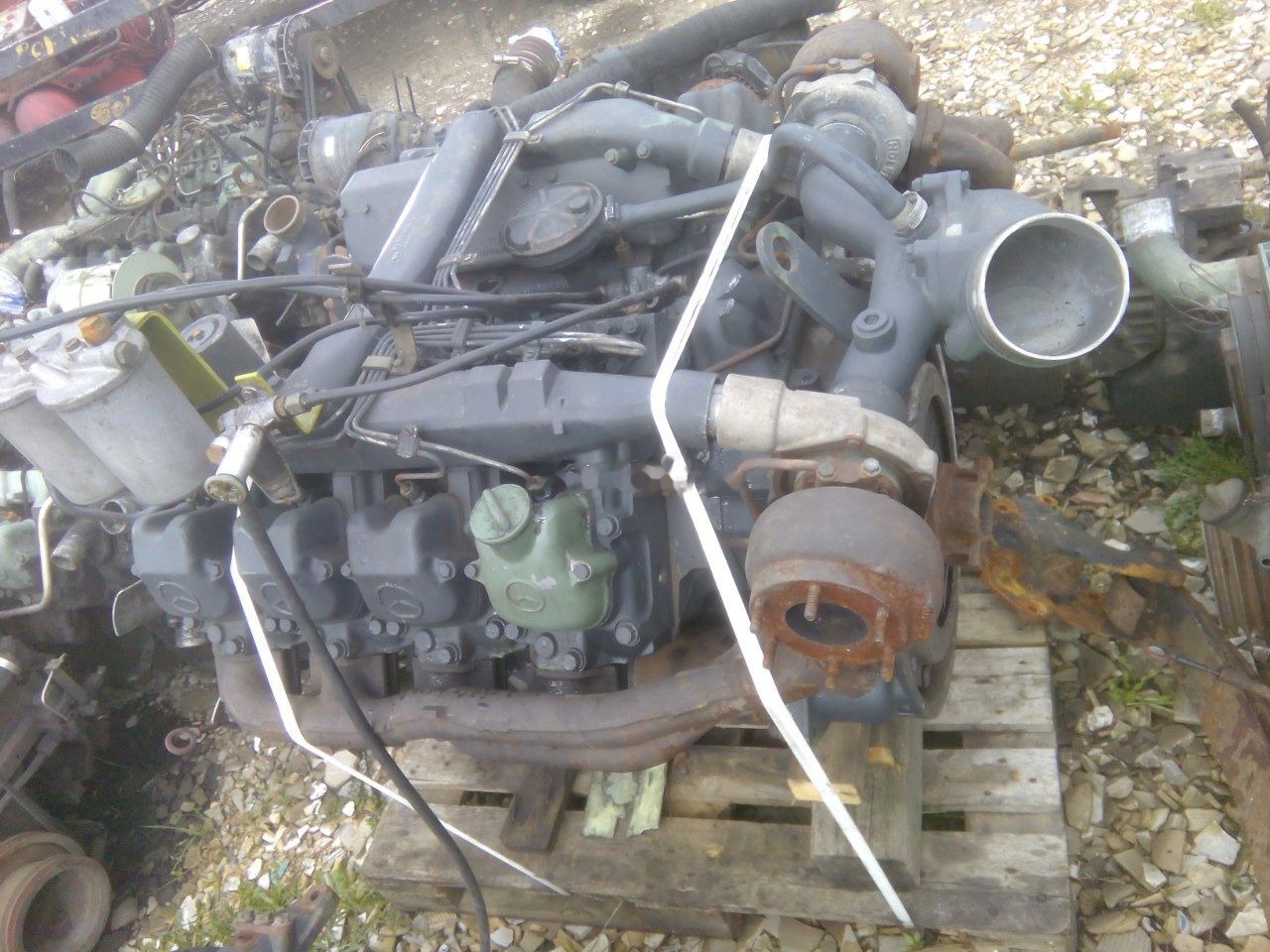 OM 442 Biturbo - Dzinējs - Kravas automašīna: foto 2 OM 442 Biturbo - Dzinējs - Kravas automašīna: foto 2