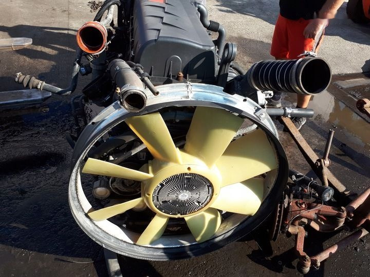 Renault DXI13 480 EURO 5 EEV   truck - Dzinējs - Kravas automašīna: foto 4 Renault DXI13 480 EURO 5 EEV   truck - Dzinējs - Kravas automašīna: foto 4