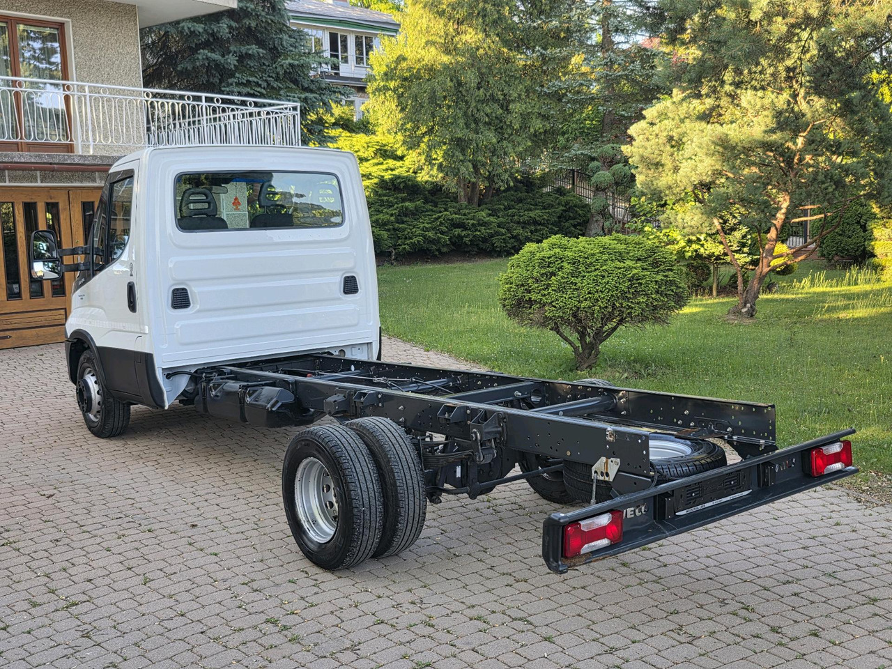 Iveco Daily 72c-17 Rama Pod Zabudowę Klima ! 3.0 HPI ! 170 Hp * Super Stan ! - Mazs furgons: foto 5 Iveco Daily 72c-17 Rama Pod Zabudowę Klima ! 3.0 HPI ! 170 Hp * Super Stan ! - Mazs furgons: foto 5