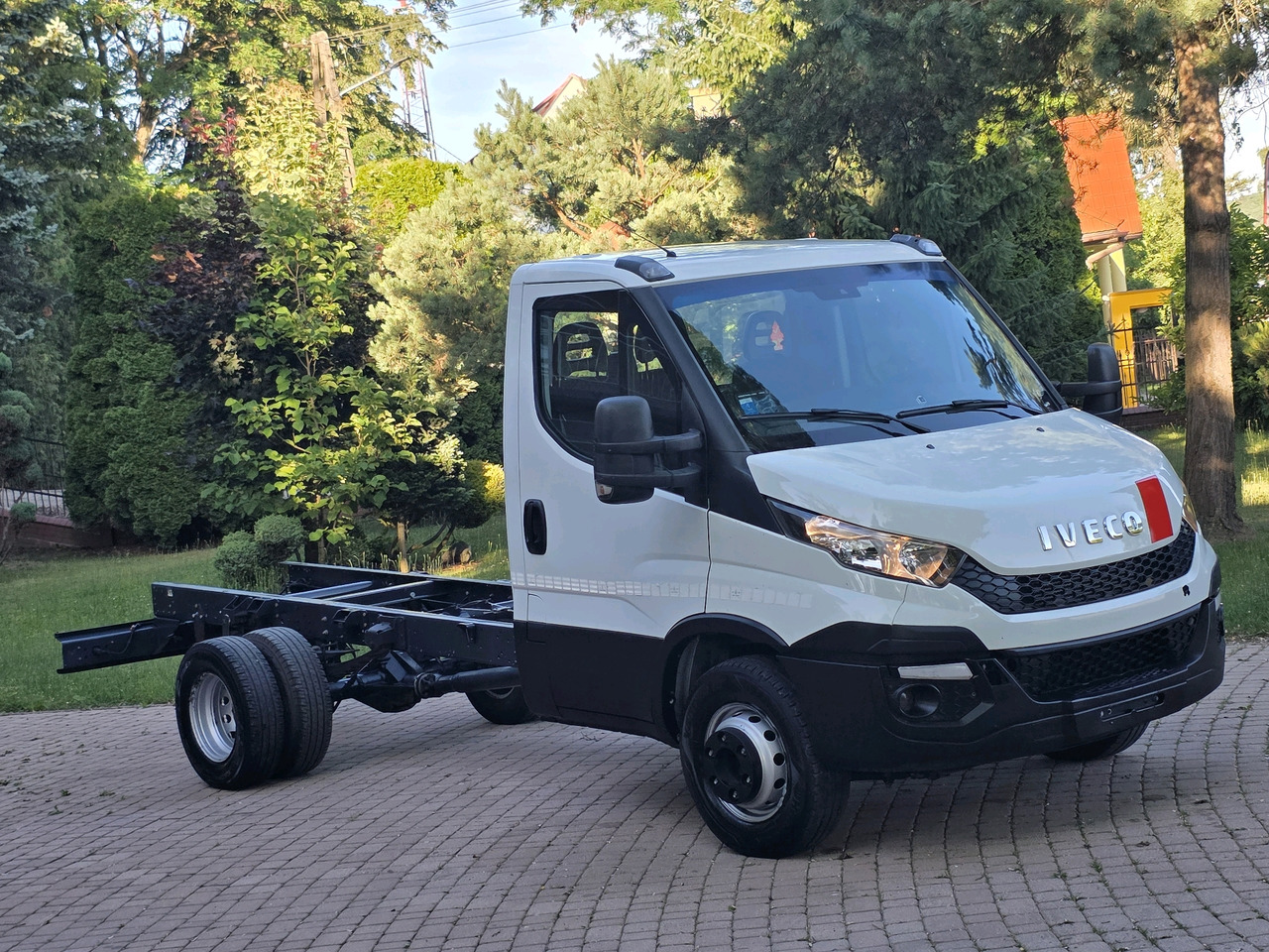 Iveco Daily 72c-17 Rama Pod Zabudowę Klima ! 3.0 HPI ! 170 Hp * Super Stan ! - Mazs furgons: foto 4 Iveco Daily 72c-17 Rama Pod Zabudowę Klima ! 3.0 HPI ! 170 Hp * Super Stan ! - Mazs furgons: foto 4