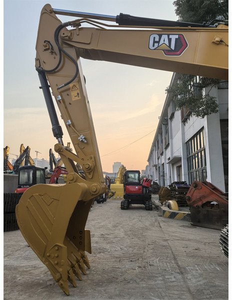 Kāpurķēžu ekskavators Caterpillar 320GC: foto 10