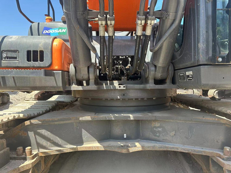 Doosan DX530 - Kāpurķēžu ekskavators: foto 2 Doosan DX530 - Kāpurķēžu ekskavators: foto 2