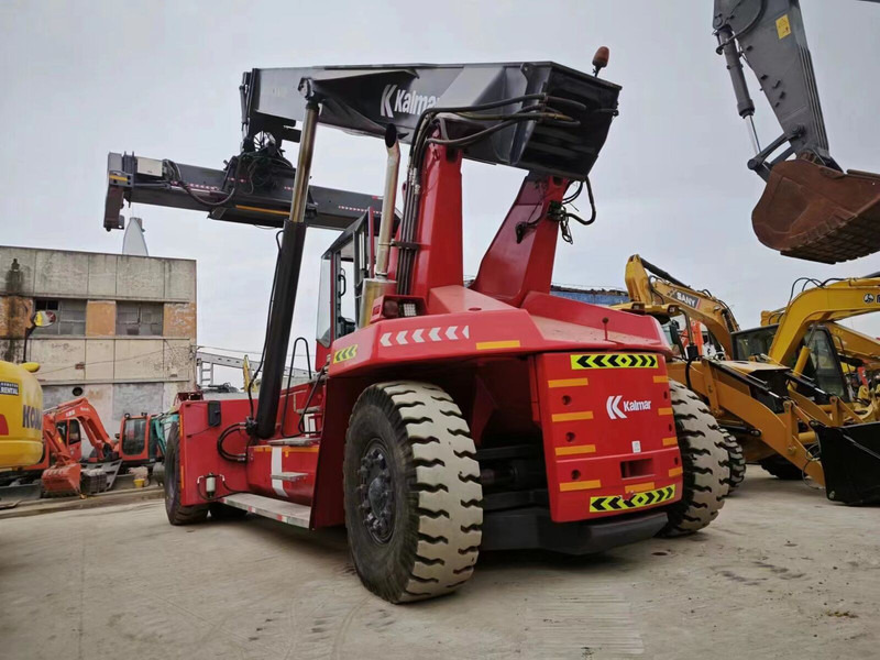 Kalmar DRF450 - Sānu konteineru krāvējs: foto 3 Kalmar DRF450 - Sānu konteineru krāvējs: foto 3