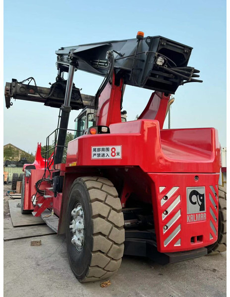 Kalmar DRU450 - Sānu konteineru krāvējs: foto 5 Kalmar DRU450 - Sānu konteineru krāvējs: foto 5