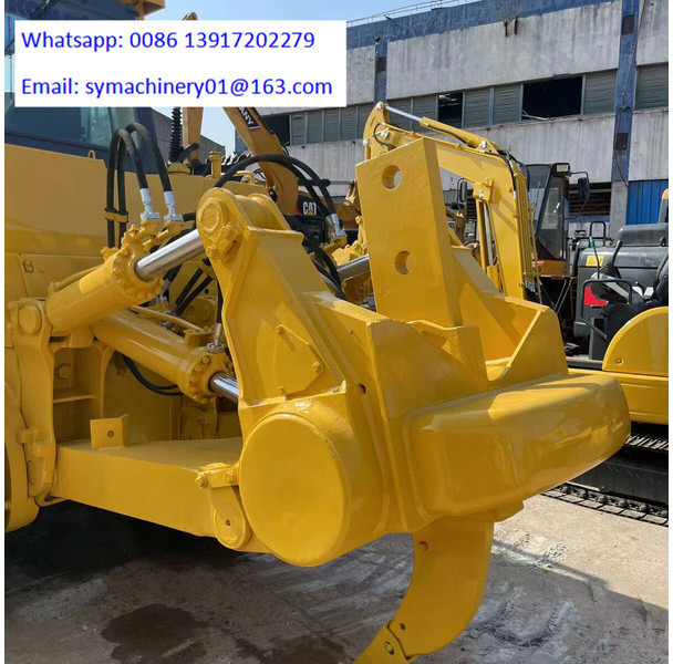 Komatsu D155A-5 - Buldozers: foto 2 Komatsu D155A-5 - Buldozers: foto 2