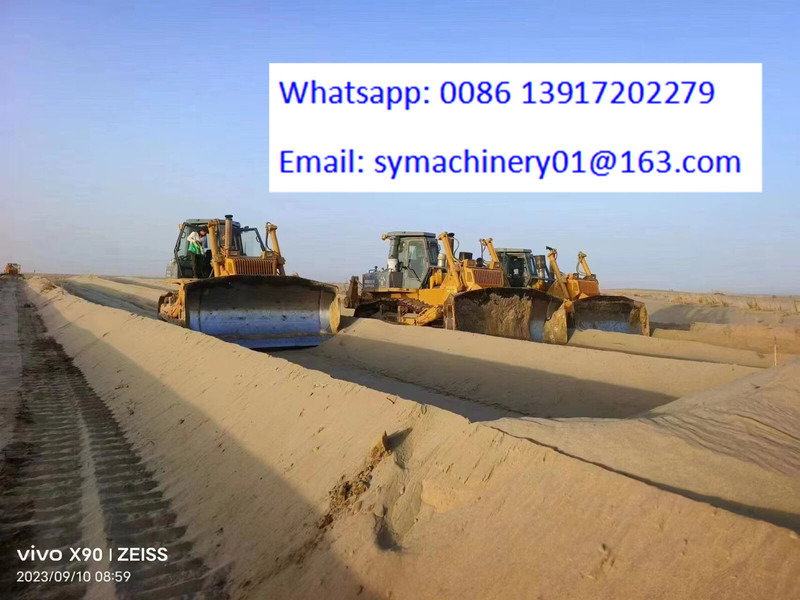 Komatsu D155A-5 - Buldozers: foto 4 Komatsu D155A-5 - Buldozers: foto 4