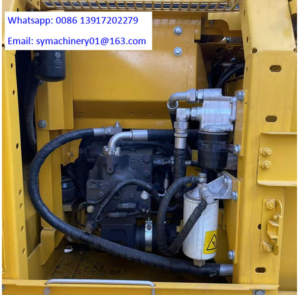 Komatsu PC130 - Kāpurķēžu ekskavators: foto 4 Komatsu PC130 - Kāpurķēžu ekskavators: foto 4