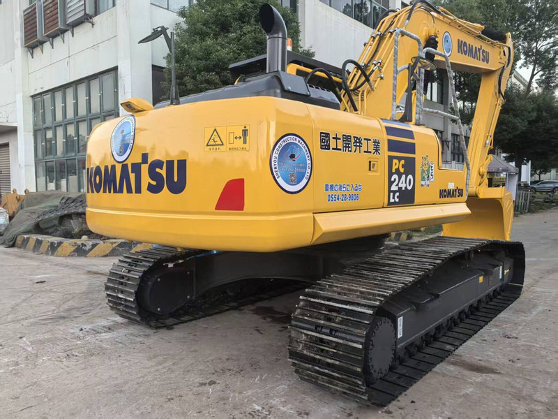 Komatsu PC240LC-8 - Kāpurķēžu ekskavators: foto 2 Komatsu PC240LC-8 - Kāpurķēžu ekskavators: foto 2