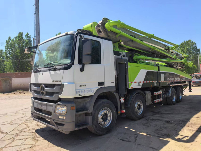 Mercedes-Benz Actros - Stacionārais betona sūknis: foto 4 Mercedes-Benz Actros - Stacionārais betona sūknis: foto 4